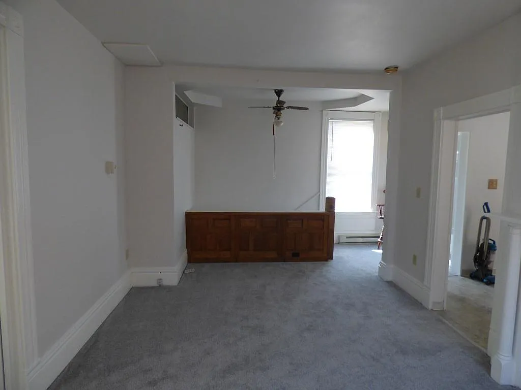 1 bed, 888 sqft, $895 — Photo 3