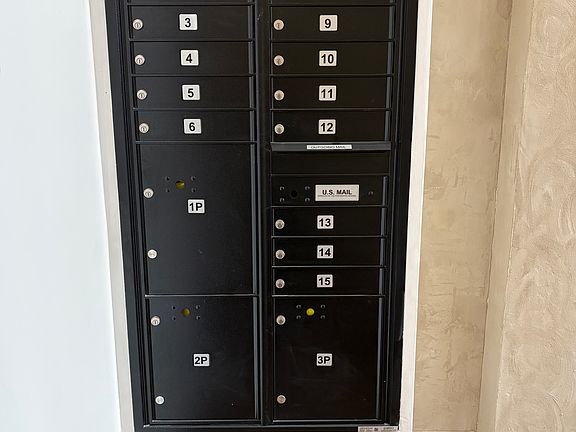 5th image of 607 Main St #8