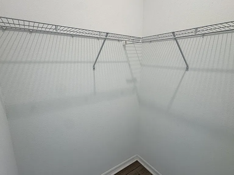 484 Old Windsor Way — Photo 34