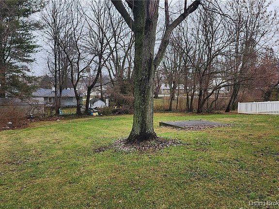 4th image of 204 E Grandview Drive