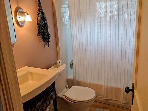 3rd image of 1301 Ethel Ave #3