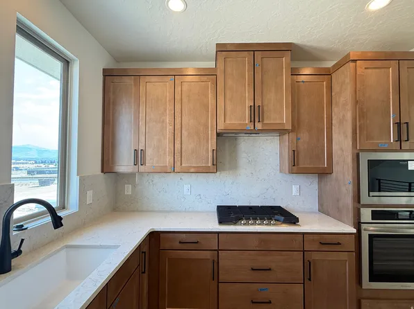 5357 W Centerfield Dr S #126, South Jordan, UT 84009