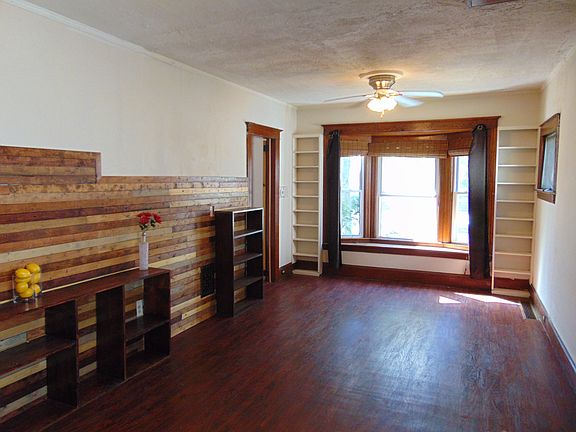 2nd image of 810 Garson Ave