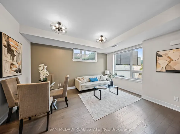 670 Atwater Ave Unit 1, Mississauga, ON L5G 0B6