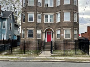17 Julius St APT 1, Hartford, CT 06114