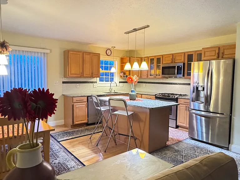136 Spaulding Dr — Photo 8