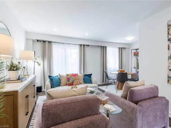 88 Tunbridge Cres #43, Hamilton, ON L8W 1L3