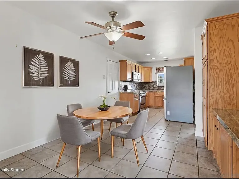 936 Spinel Ave — Photo 6
