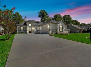 73 Wyndemere Dr, Montgomery, TX 77356