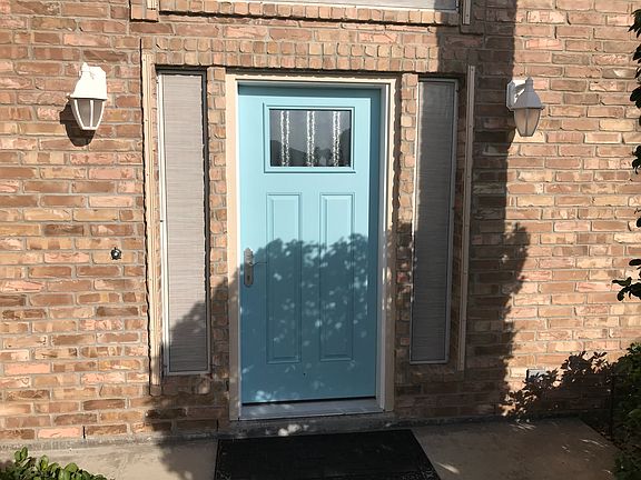 3rd image of 16142 Pionciana St