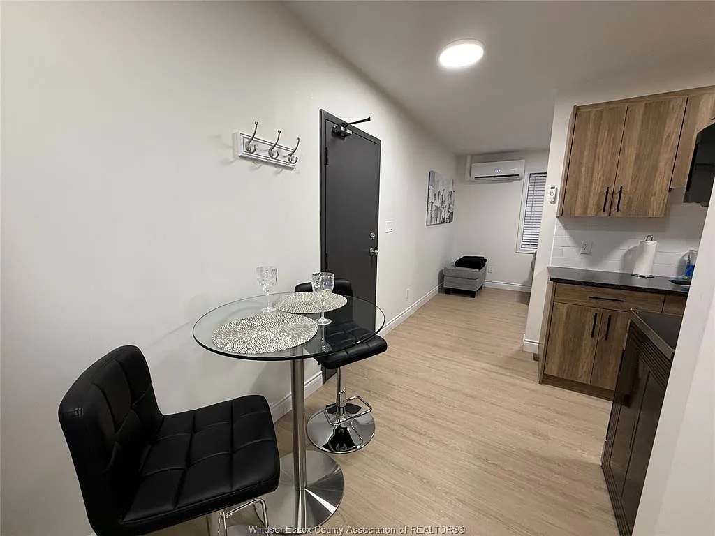 1 bed, $1,800 — Photo 3