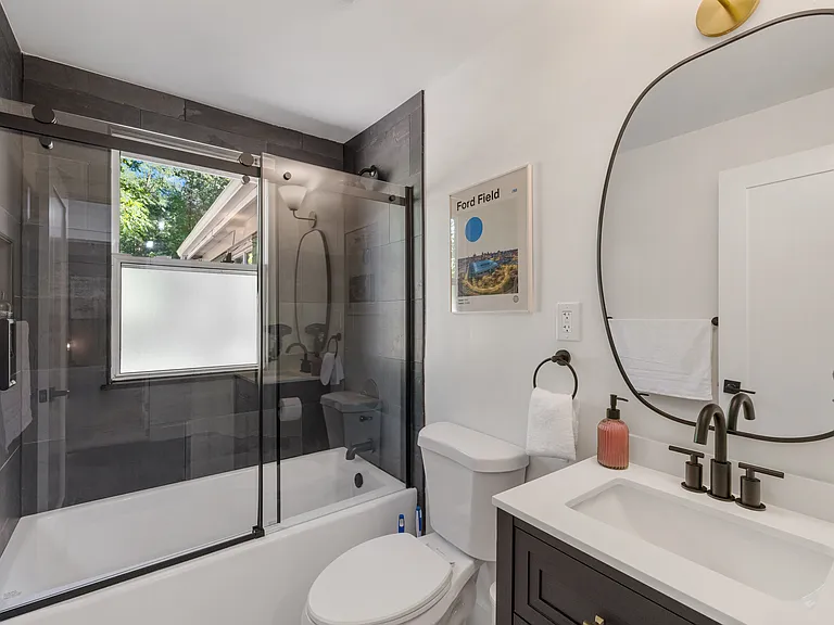 22182 Berg Rd — Photo 35