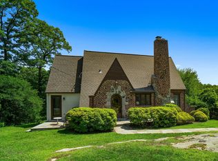 52 Whippoorwill Rd, Armonk, NY 10504