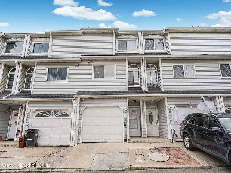 39 Simmons Loop — Photo 1
