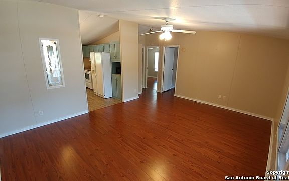 4th image of 163 Bluebonnet Cir