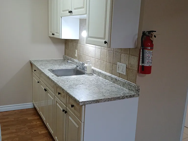 5583 Ontario Ave #B — Photo 5