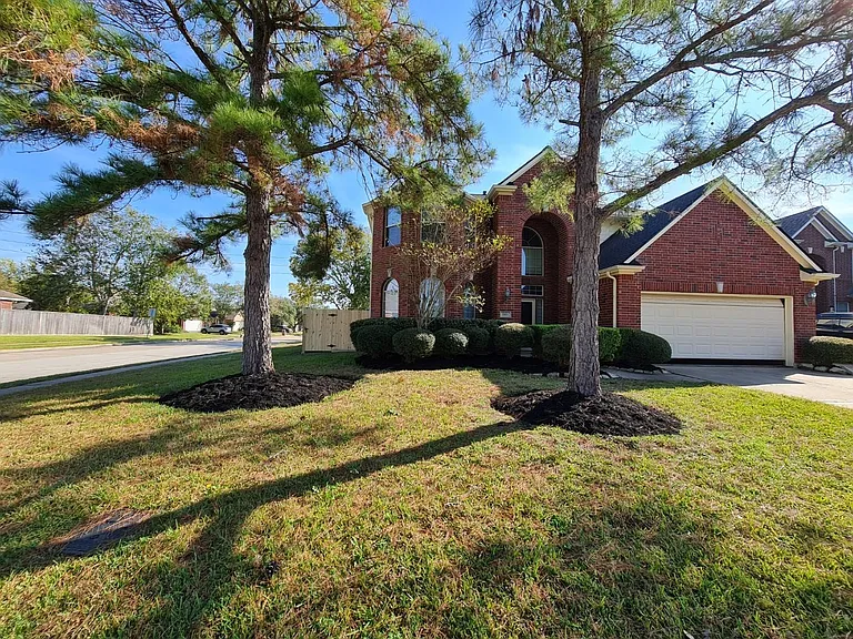 503 Nadia Way — Photo 4