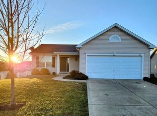 511 Riverdale Park Ct, Saint Paul, MO 63366