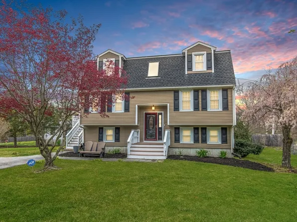 119 Astle St, Tewksbury, MA 01876