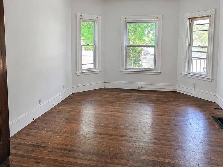 53 Willow Ave #1 — Photo 9