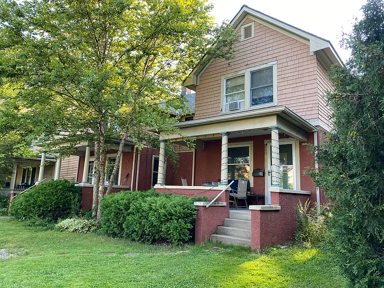 607 Fountain St — Photo 2