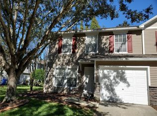 2908 Amber Oak Dr, Valrico, FL 33594