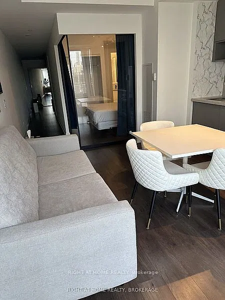 2 bed, $2,600 — Photo 3