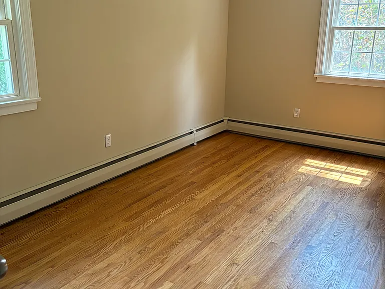 304 Mayson Ave — Photo 11