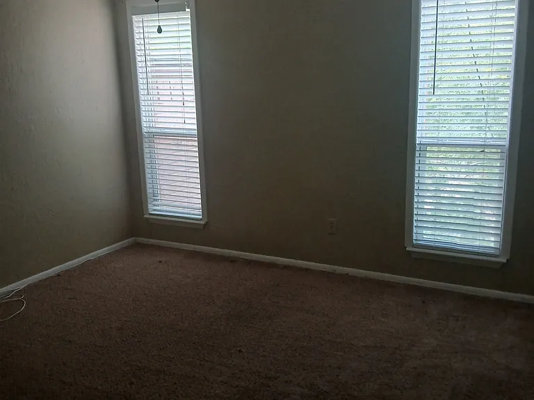 5101 Middlecoff Rd — Photo 41