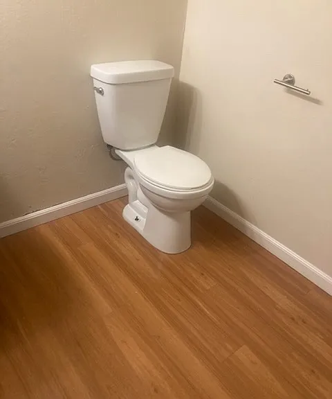1012 Sylvia Way — Photo 3