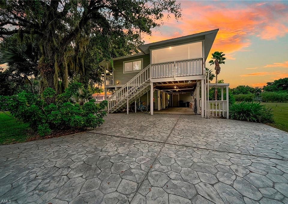 1st image of 7645 Myrsine Cir
