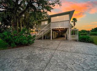 7645 Myrsine Cir, Bokeelia, FL 33922