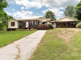 127 Bass Dr, Fair Play, SC 29643