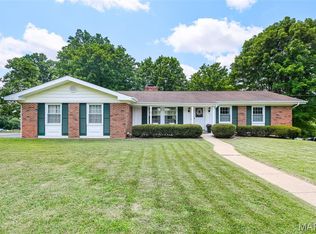 1908 Wishwood Dr, Washington, MO 63090