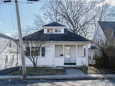 495 Hawley Ave, Bridgeport, CT, 06606