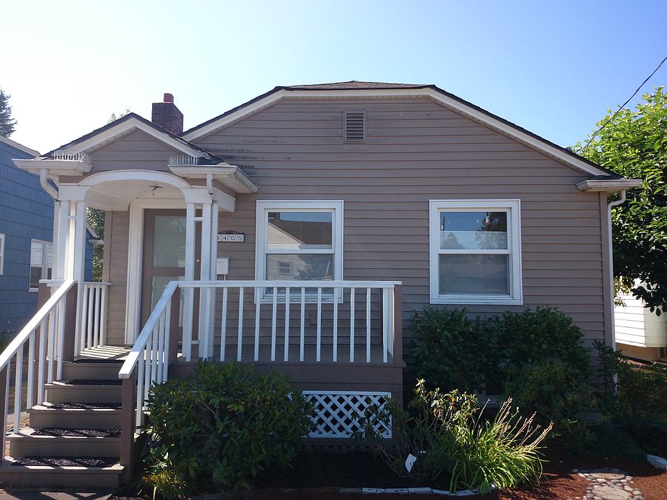 2nd image of 4405 SW Raymond St