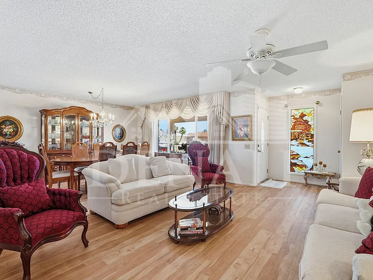 9807 W Mockingbird Dr — Photo 3