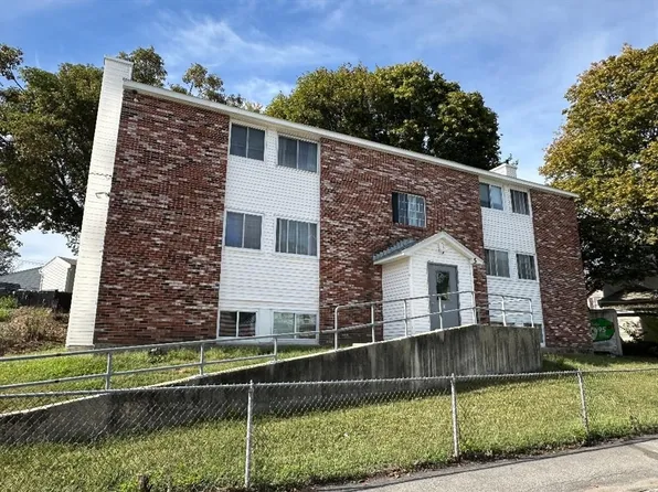 5 Lenox St APT 2, Lowell, MA 01852