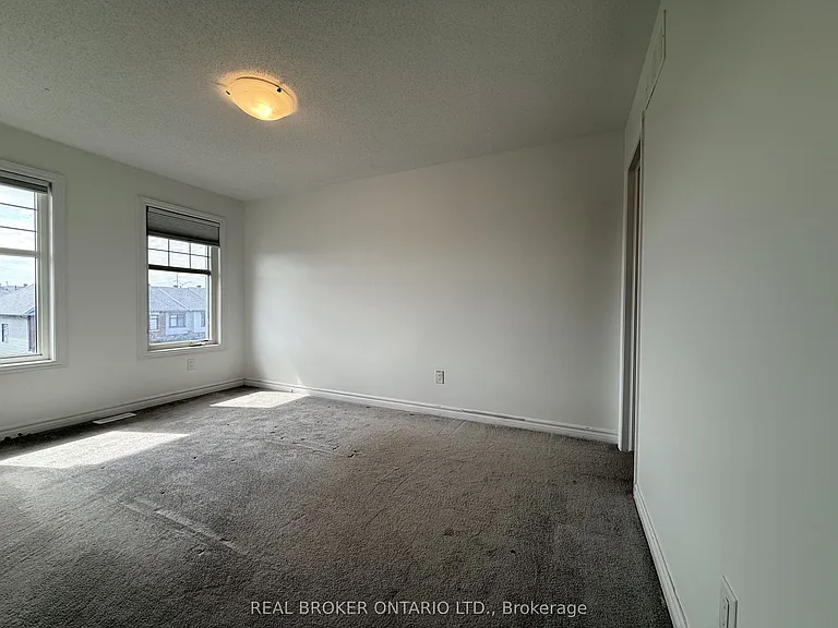 66 Fallengale Cres — Photo 26