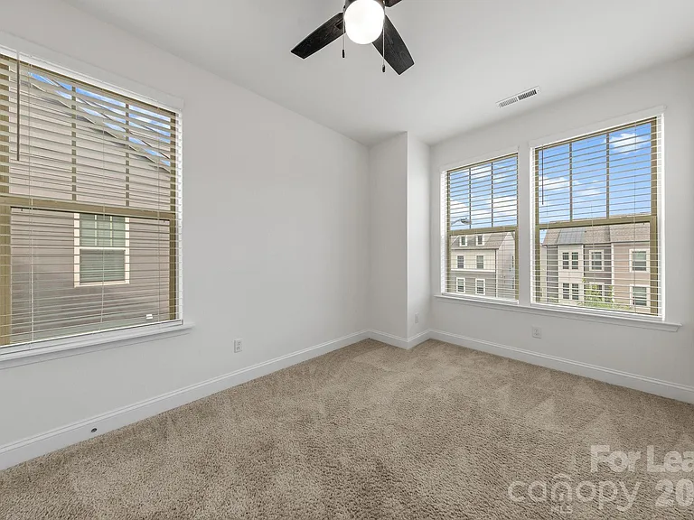 236 Judson Ave — Photo 30