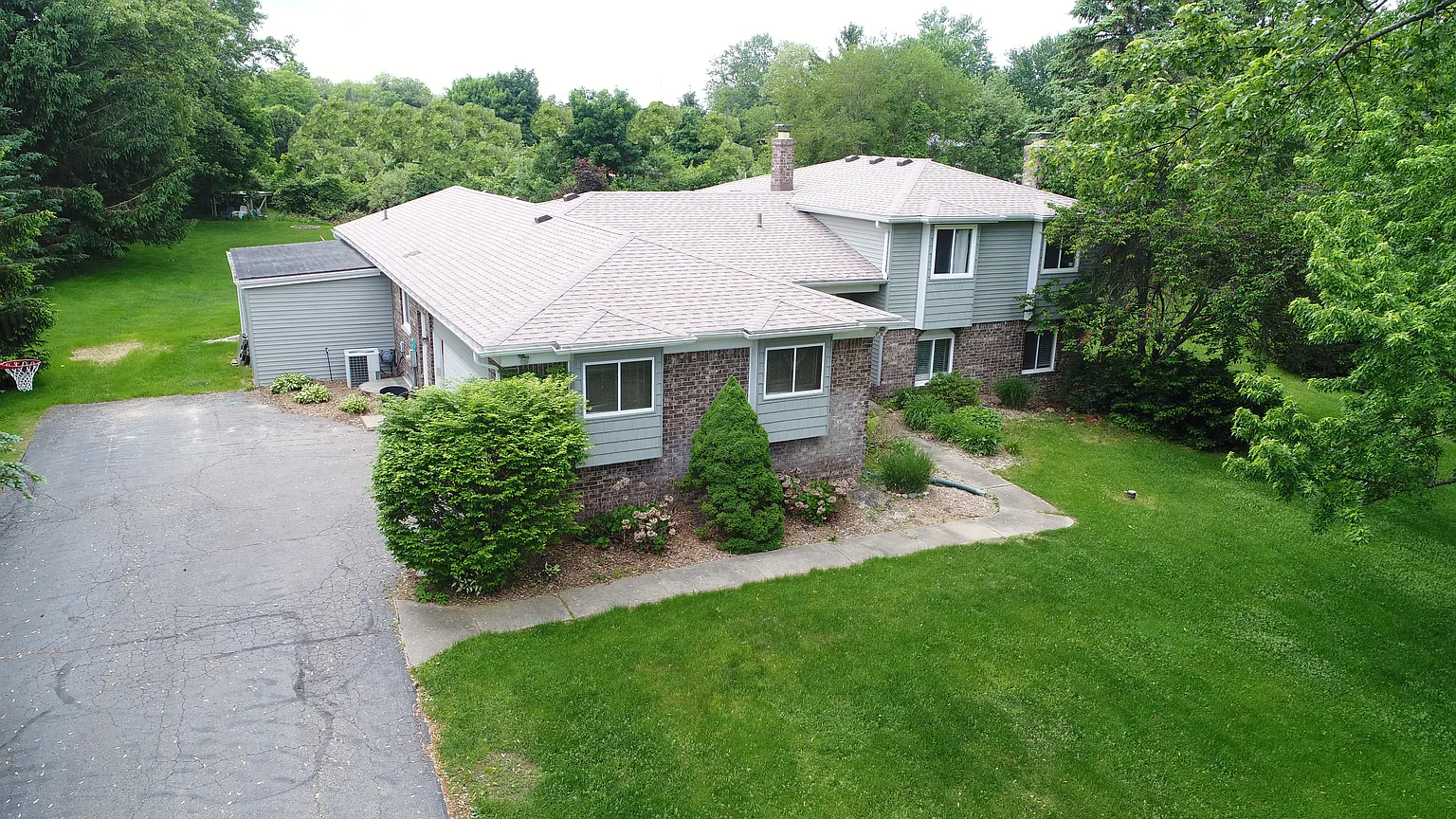 1438 Russ Roy Ct photo 1