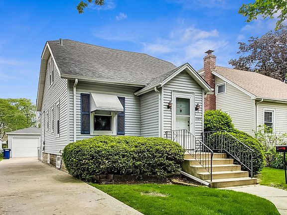 4th image of 2203 N 77th Ct