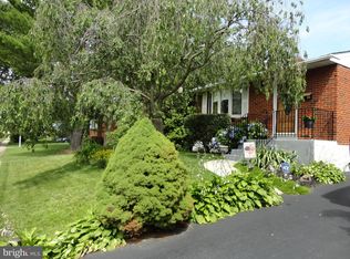 20 Doncaster Rd, New Castle, DE 19720