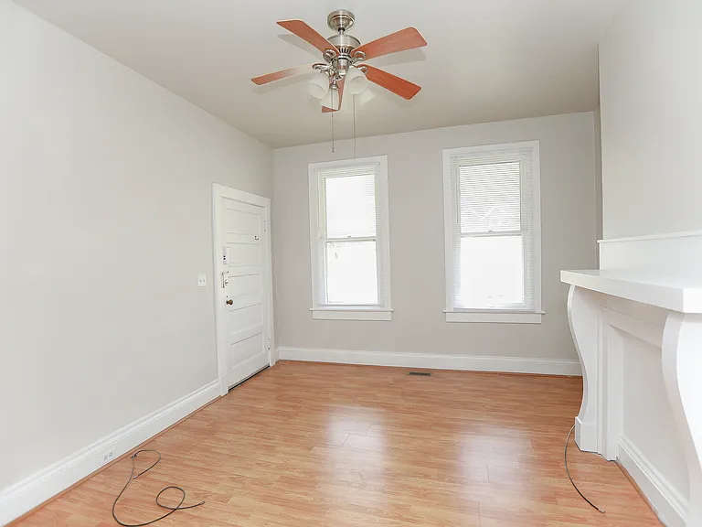 1439 Moultrie Ave #1 — Photo 8