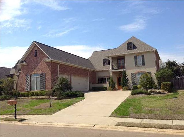 1st image of 402 Summerville Dr
