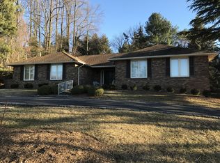 27 Fordham Rd, Livingston, NJ 07039