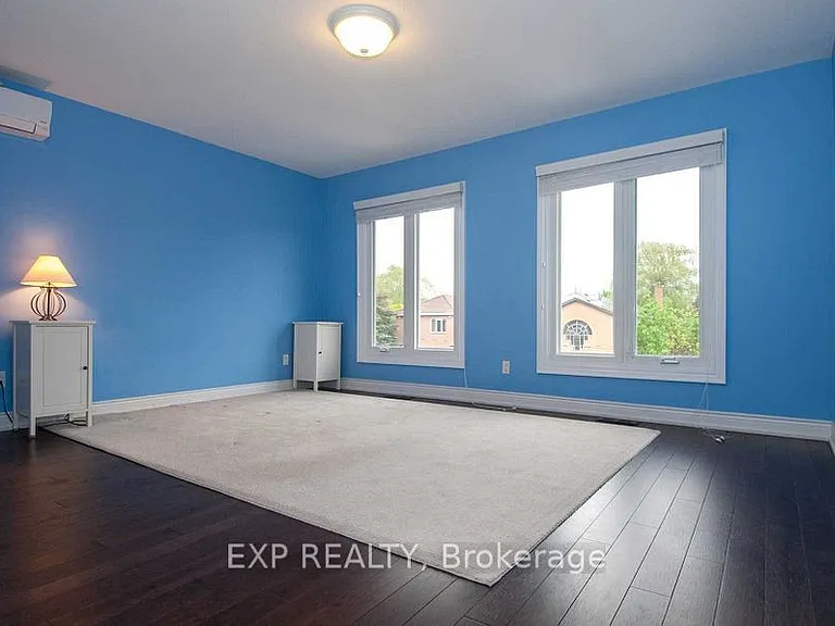 220 Viewmount Ave — Photo 25