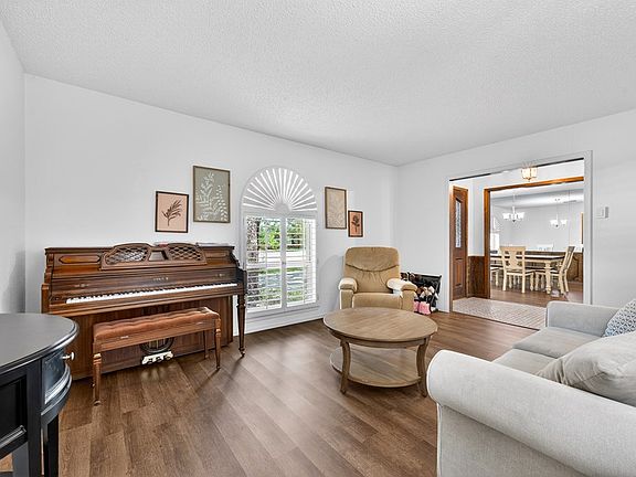 4th image of 2913 Northtown Pl