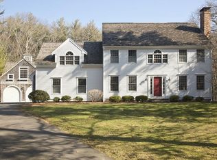 32 Hounds Ditch Ln, Duxbury, MA 02332