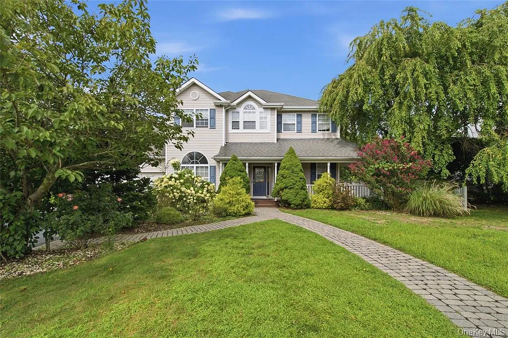 4 bed, 3400 sqft, $7,000 — Photo 1